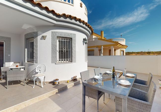 Villa/Dettached house in Sucina - Villa Pinos - A Murcia Holiday Rentals Property